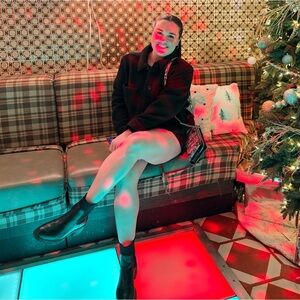 Meet your Posher, Maddk